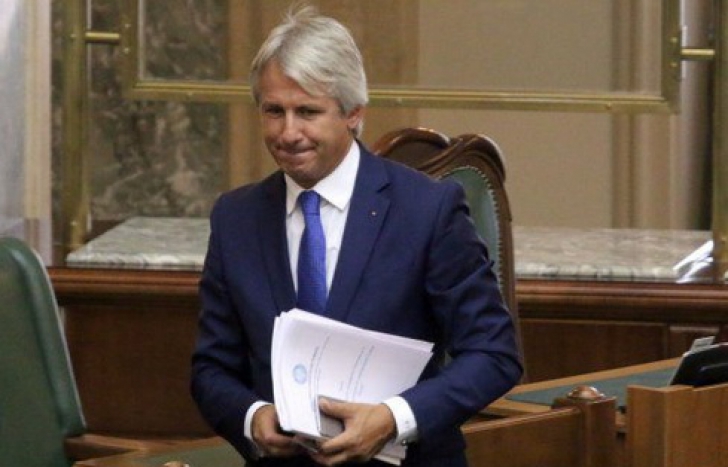 Informații "bombă" din ședința PSD de la mare: Teodorovici candidează la Cotroceni. Ce spune Dăncilă