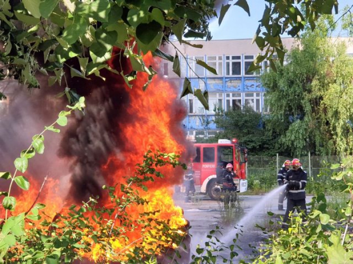 Incendiu cu fum toxic la Timișoara