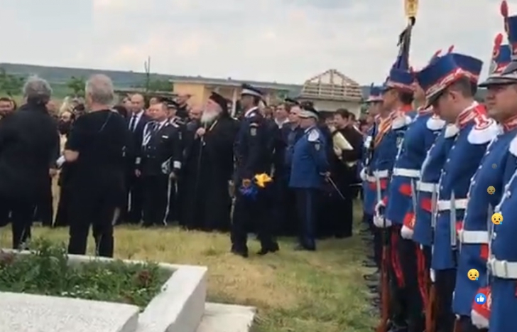 Incident la înmormântarea poliţistului ucis în Timiş de un recidivist (VIDEO)