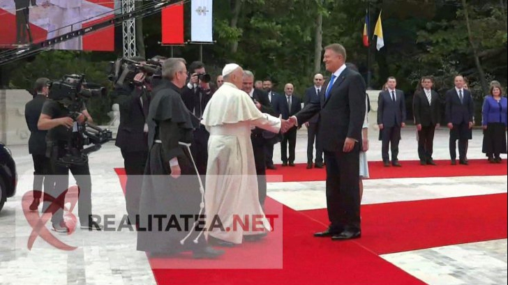 Klaus Iohannis si Papa Francisc, la Cotroceni. Foto: Cristian Otopeanu