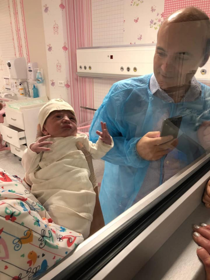 Rareș Bogdan, în culmea fericirii: soția sa a născut o fetiță / Foto: Facebook