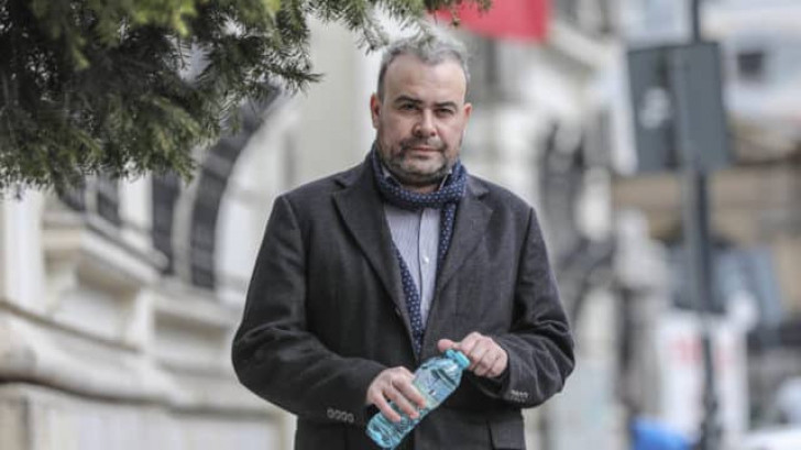 UPDATE: Vâlcov a scăpat de controlul judiciar! Scandal cu "Ceauşescu" la tribunal