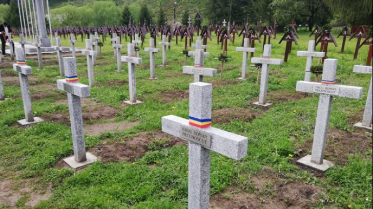 Situaţie tensionată la Valea Uzului, comemorări separate organizate de români şi maghiari
