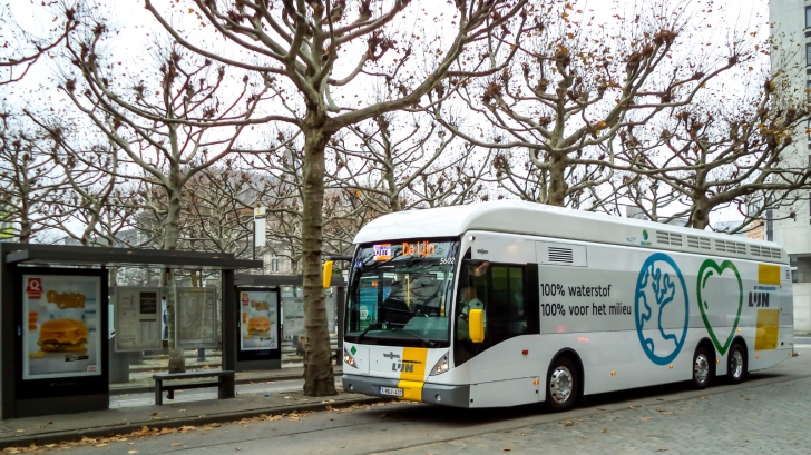 Autobuzul cu hidrogen a circulat prin București. Cum funcționează?