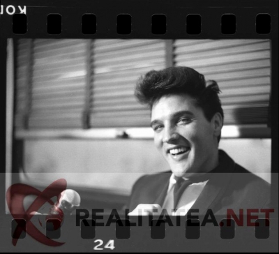 Negativ original: Elvis Presley in 1960. Arhiva: Cristian Otopeanu