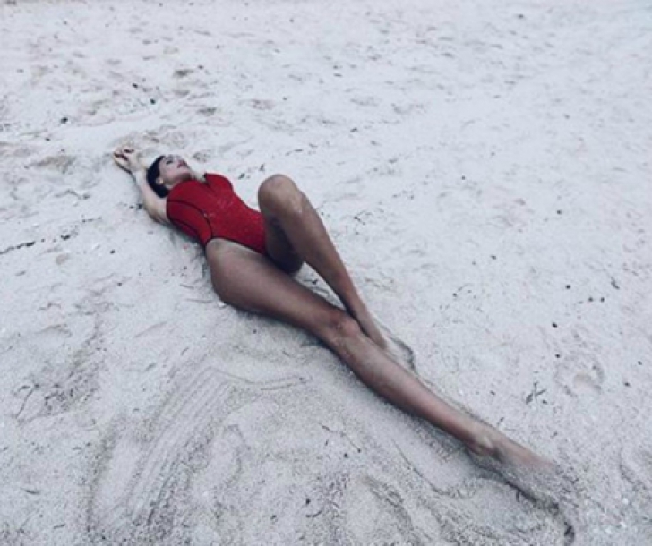 Cea mai sexy rusoaică de pe Instagram a mers la mare, iar aici au văzut toţi cum arată, de fapt
