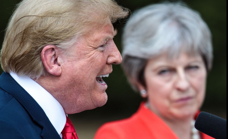 Trump o critică vehement pe "aliata" Theresa May. Criză fără precedent