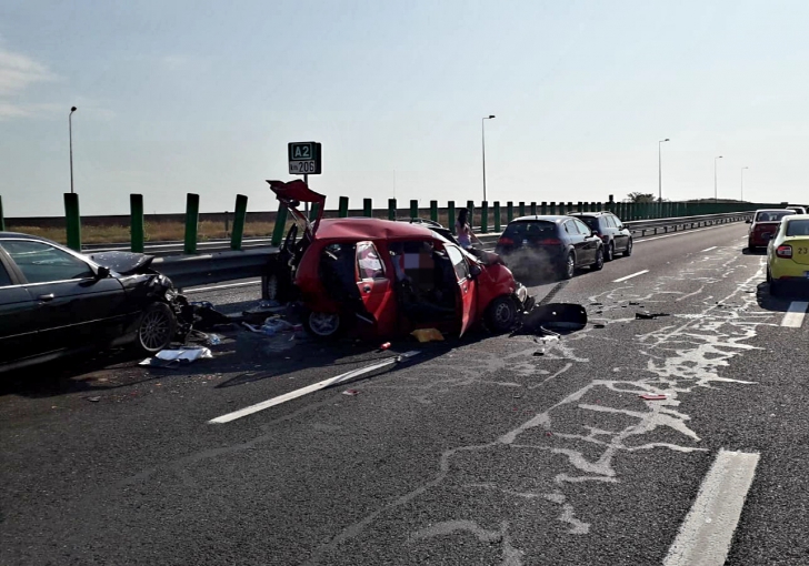 UPDATE: Circulaţie reluată pe Autostrada Soarelui, după un grav accident (GALERIE FOTO+VIDEO)