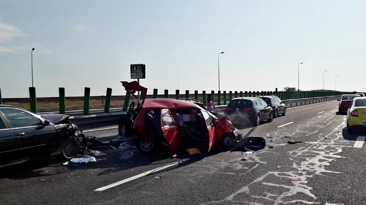 UPDATE: Circulaţie reluată pe Autostrada Soarelui, după un grav accident (GALERIE FOTO+VIDEO)