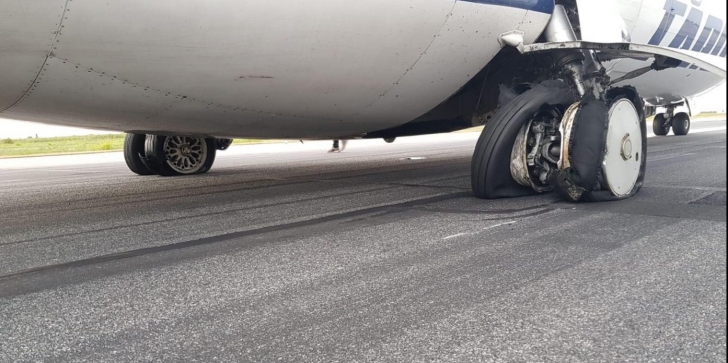 Cel mai grav incident din ultimii 5 ani pe aeroportul Otopeni: anvelopa unui avion Tarom a explodat