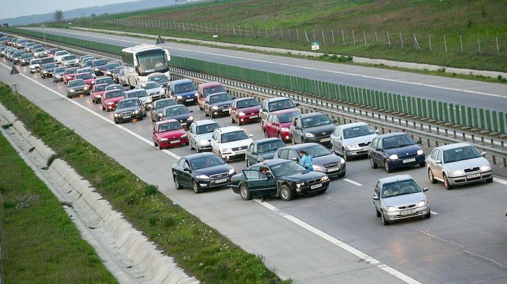 Atentie, se întorc bucureștenii! Autostrada Soarelui și București-Piteși, blocate total!