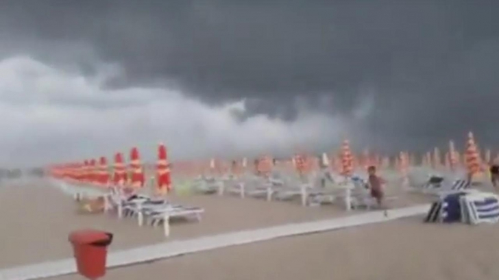 Furtună puternică în Italia! Panică în rândul turiștilor 