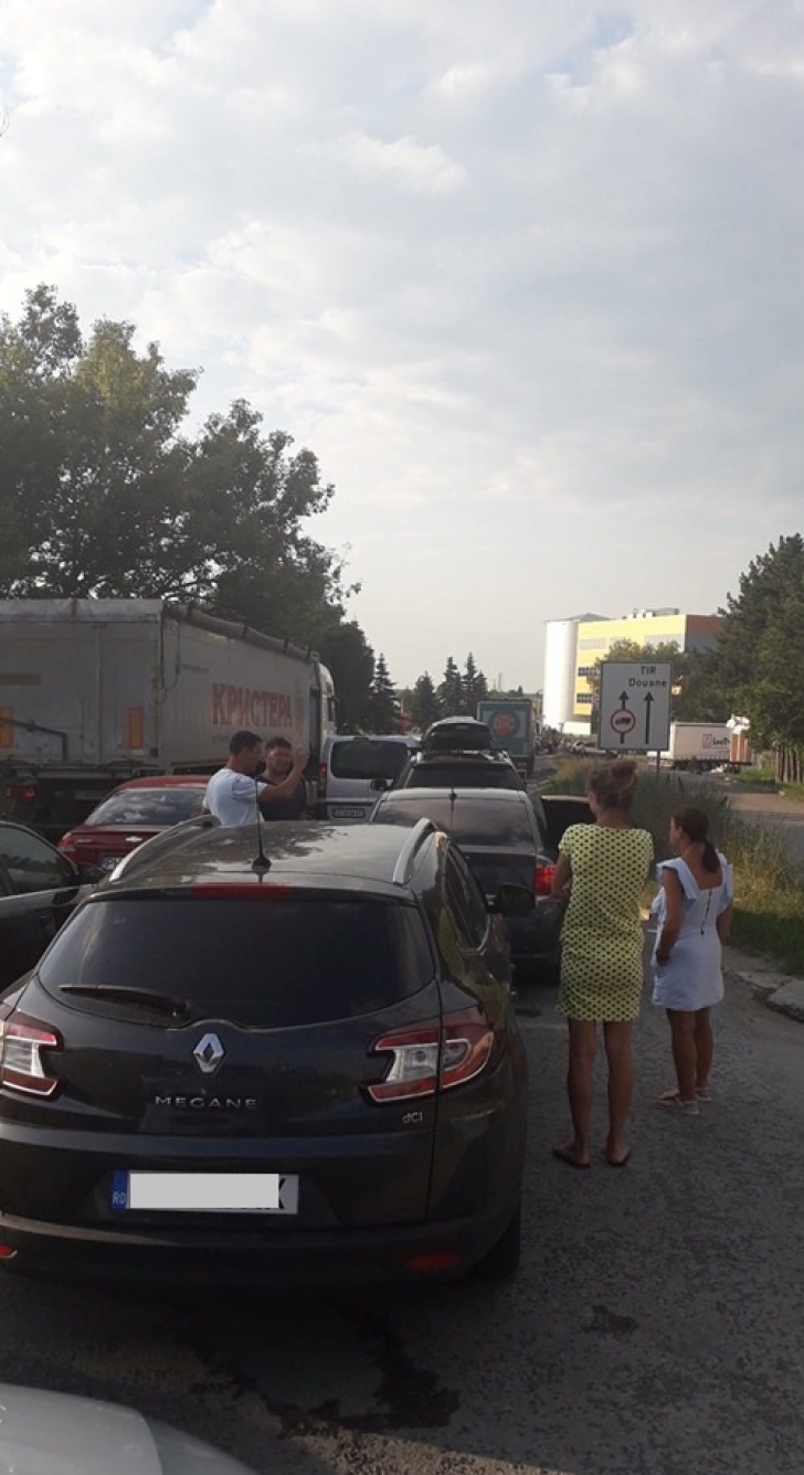 Trafic de coşmar în Vama Giurgiu-Ruse, timp de aşteptare de o oră 