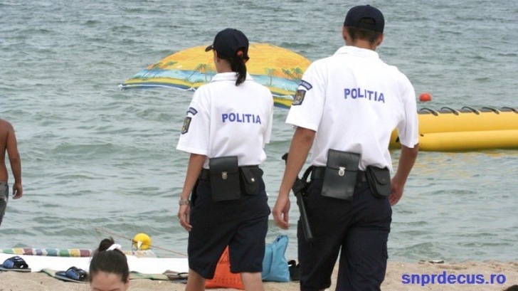 politisti la mare