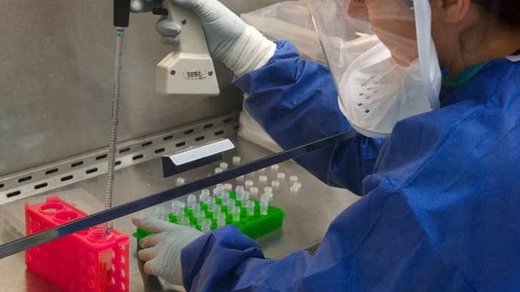 Premieră medicală! Cercetătorii au reuşit eliminarea virusului HIV la șoareci