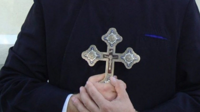 Preotul arestat pentru pornografie infantilă, acuzat că a vrut să corupă sexual o a doua fetiță