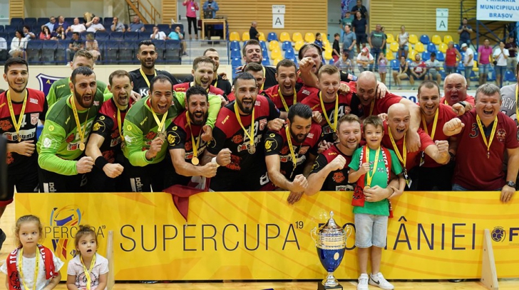 Dinamo a câștigat Supercupa României la handbal masculin