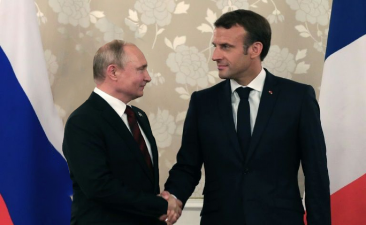 Putin, în vizită la Macron