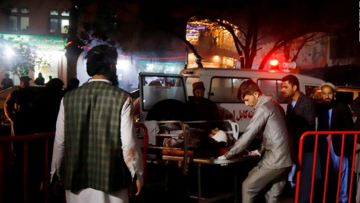 Carnagiu la o nuntă din Kabul: 63 de morţi şi 182 de răniţi