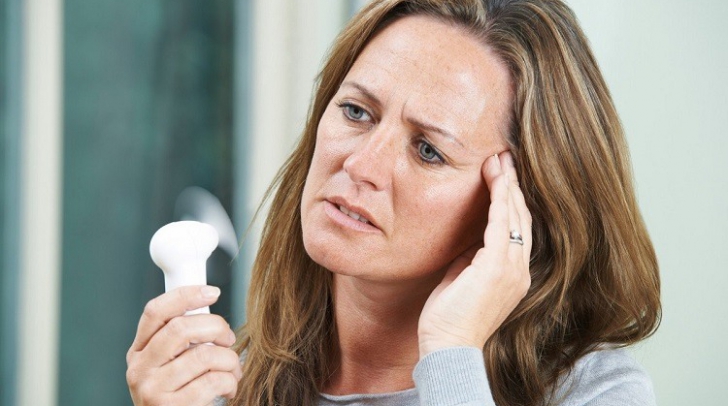O nouă procedură medicală ar putea amâna apariția menopauzei cu până la 20 de ani