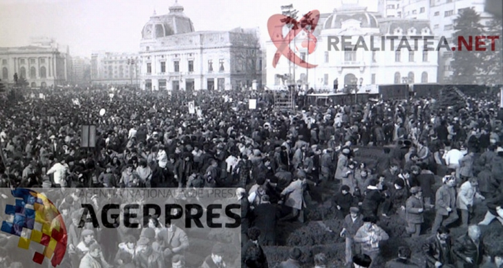 Imagine din alt unghi fata de transmisiunea TVR: momentul in care mitingul din Piata Palatului se sparge (21 decembrie 1989). Reproducere foto Agerpres