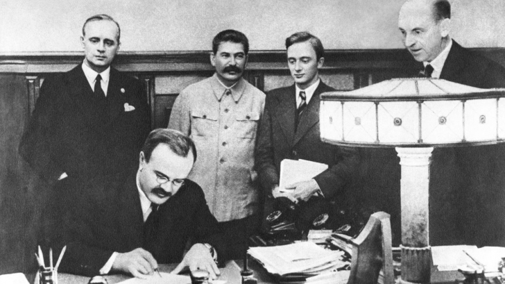 Moscova a publicat protocolul secret al Pactului Ribbentrop-Molotov la 80 de ani de la semnare