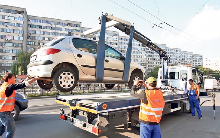 Poliția Locală, scoasă din joc! Cine va ridica mașinile parcate aiurea în București?