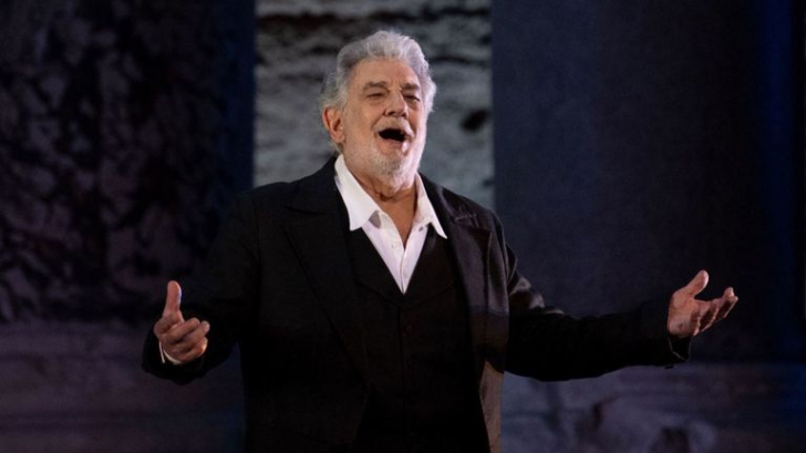 Nouă femei îl acuză pe legendarul tenor Placido Domingo de hărțuire sexuală