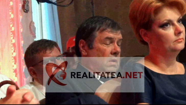 Viorica Dăncilă vorbea la Congresul PSD, iar cineva era "ocupat" :) VIDEO exclusiv realitatea.net