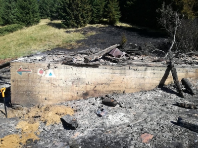Cabana Urlea, arsă din temelii
