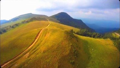 Munții Bucegi, îngropați în betoane! Activiștii de mediu trag un semnal de alarmă