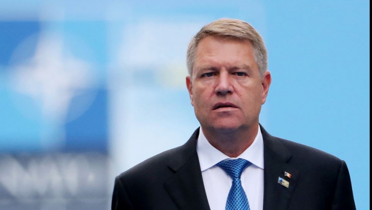 Klaus Iohannis a semnat trei decrete. Cine se pensionează