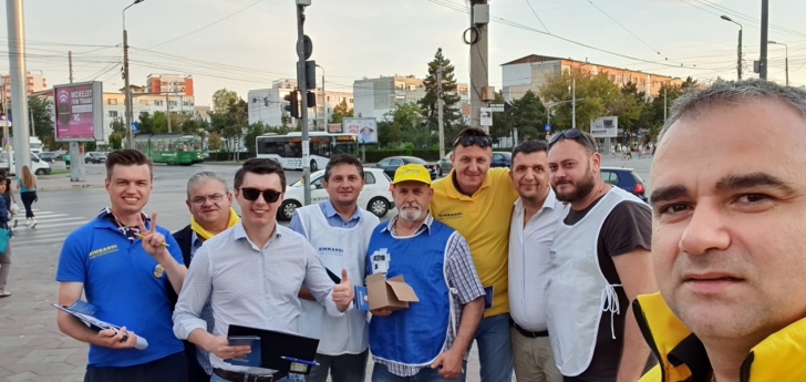 Motivele pentru care românii semnează în număr mare pentru candidatura lui Iohannis (P)