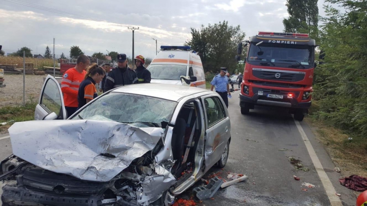 Doi morți și un rănit într-un accident în judeţul Bacău