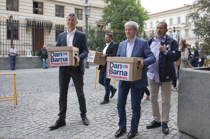 Dan Barna și-a depus candidatura pentru Cotroceni: ”România are nevoie de un președinte full time”