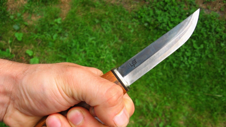 Elev amenințat cu cuțitul în Sibiu. Motivul este ireal!