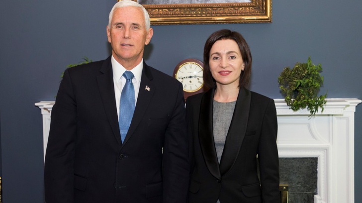 Maia Sandu s-a întâlnit cu Mike Pence. SUA susțin reforma anticorupție din R. Moldova 