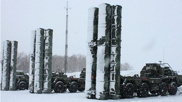 Rusia a desfășurat sisteme de rachete S-400 în Arctica