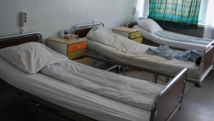 Panică la Botoșani: un pacient a intrat cu un PISTOL în spital. Unde a lăsat arma