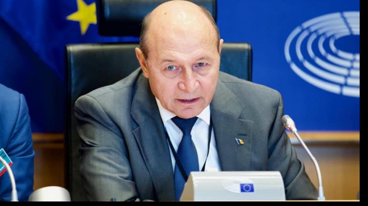 Băsescu: Eu aş accepta vreo 10 dezbateri cu Dăncilă, câte una pe zi, cu toate televiziunile de faţă