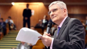 Dăianu, replică acidă pentru Teodorovici: Creșterea pensiilor, o prostie!
