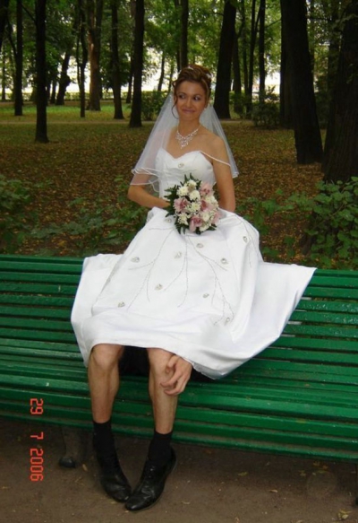Nunta a fost minunată, dar pozele i-au lăsat pe toți mască. Acum sunt virale și stârnesc hohote