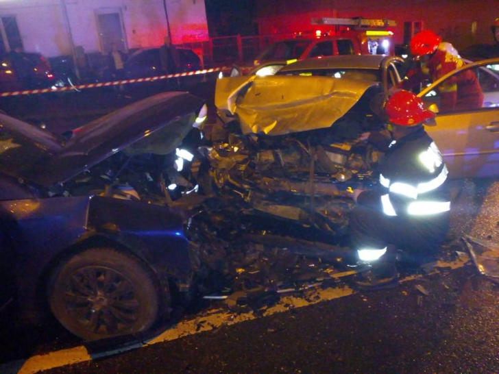 Grav accident în Cluj! Cinci persoane au ajuns la spital