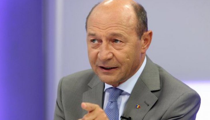 Băsescu: „Ponta, Tăriceanu, Hunor, liotă de profitori, fac ce știu mai bine, șantaj”