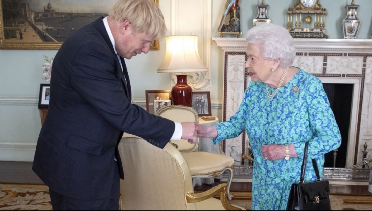 Boris Johnson nu se lasă! Va cere reginei suspendarea Parlamentului britanic
