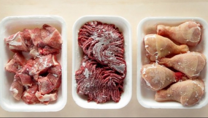 Cum se congelează corect carnea. Greșeala pe care și tu o faci