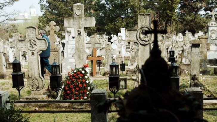 Terifiant: Ce a găsit familia în mormântul unei femei moarte cu 43 de ani în urmă