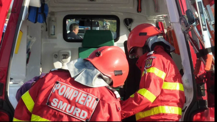 Un elev a căzut de la etajul unei școli din județ. Acesta a fost operat