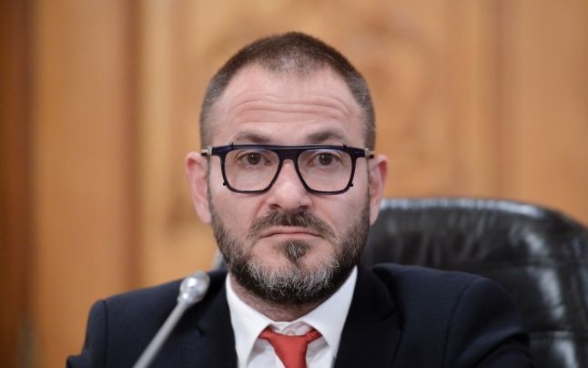 Șeful ANPC și-a anunțat demisia din funcție pentru a putea candida la alegerile locale din Constanța. Rămâne însă în instituție, suspendat
