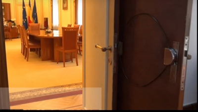 Biroul ministrului de Interne. Video: Cristian Otopeanu